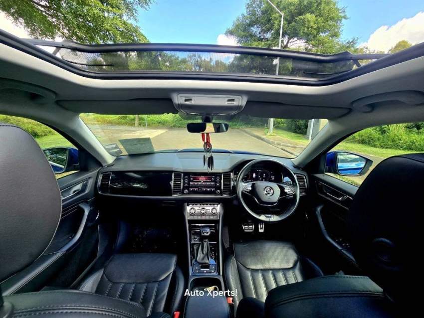 SKODA KODIAQ Laurin & Klement edition 4x4 7 Seater 2023 - 8 - SUV Cars  on Aster Vender