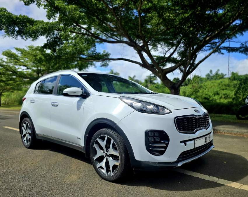 KIA SPORTAGE GT-LINE AWD 2018 - 1 - SUV Cars  on Aster Vender