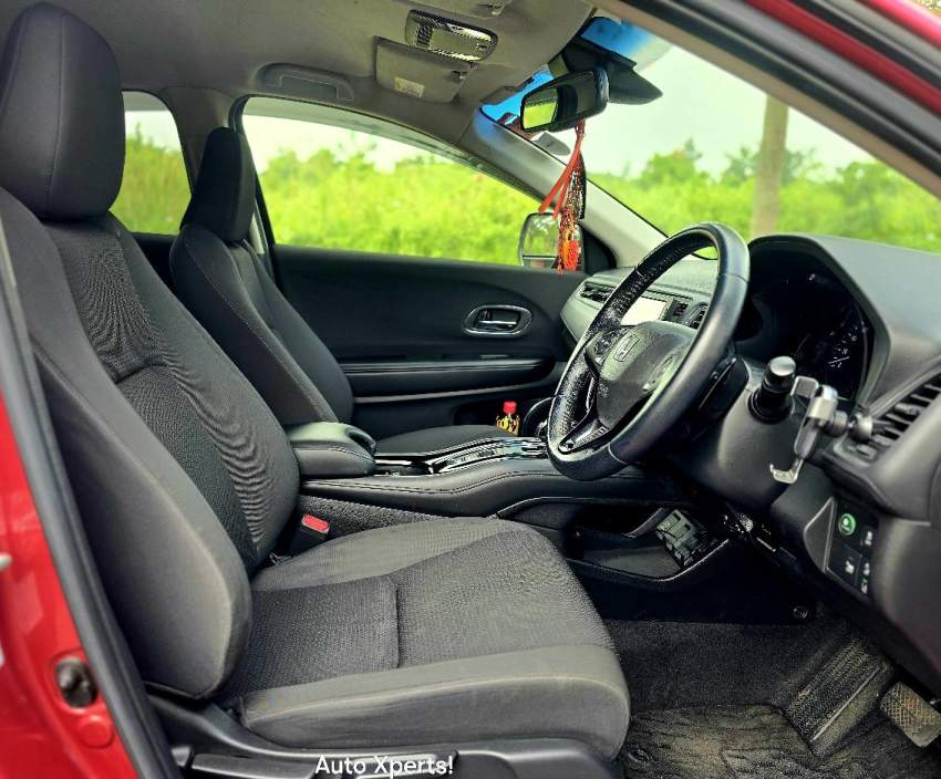 HONDA VEZEL HYBRID FACELIFT 2018 - 7 - Family Cars  on Aster Vender