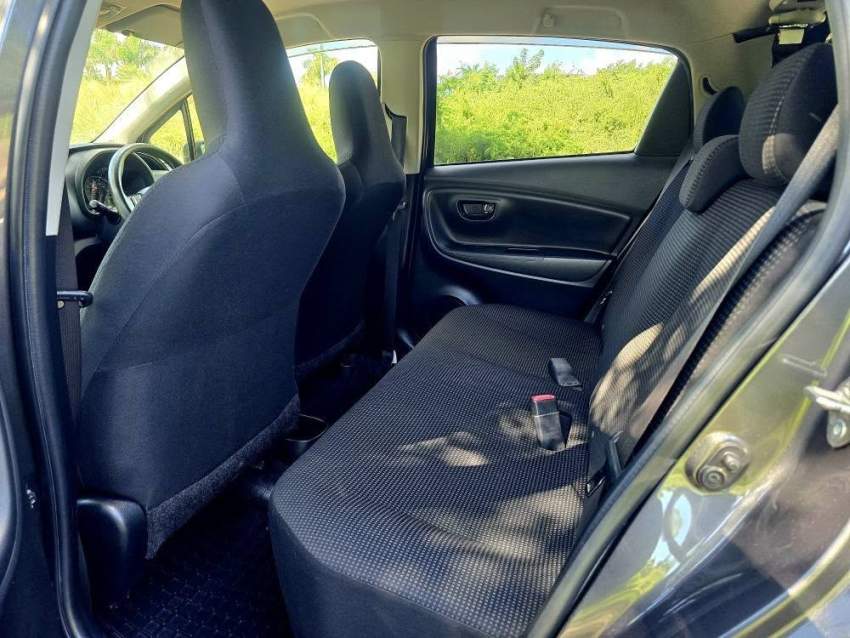 TOYOTA VITZ 2019 - 6 - Compact cars  on Aster Vender