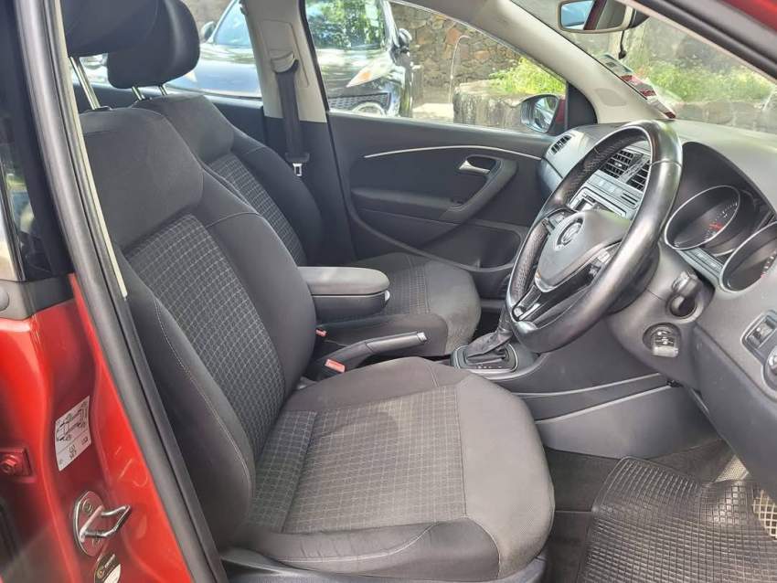 VOLKSWAGEN POLO 1.2 TSi 2014 - 5 - Compact cars  on Aster Vender