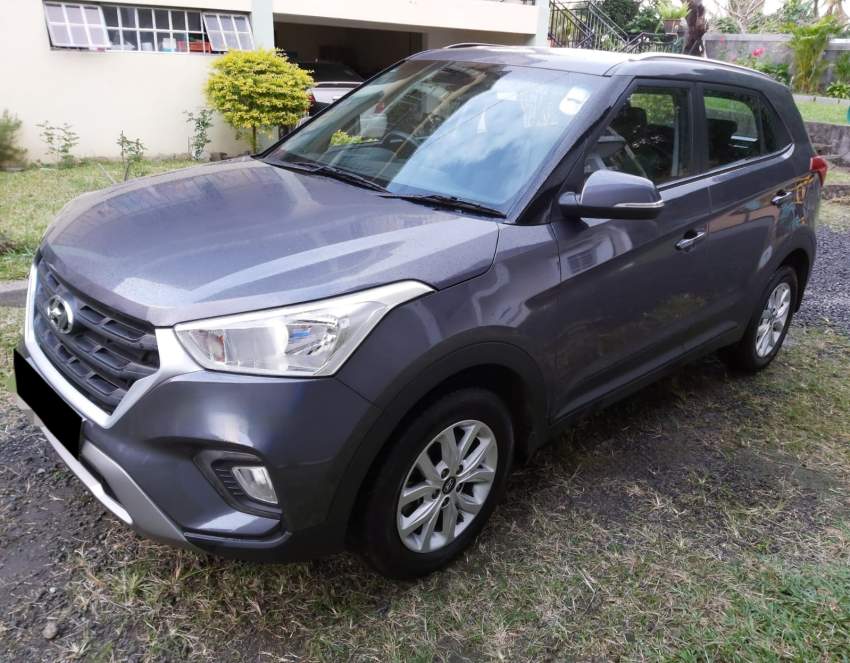 FOR SALE - HYUNDAI 2018 - 4 - SUV Cars  on Aster Vender
