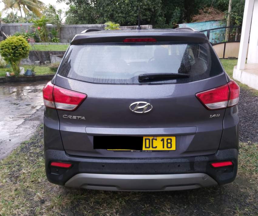 FOR SALE - HYUNDAI 2018 - 3 - SUV Cars  on Aster Vender