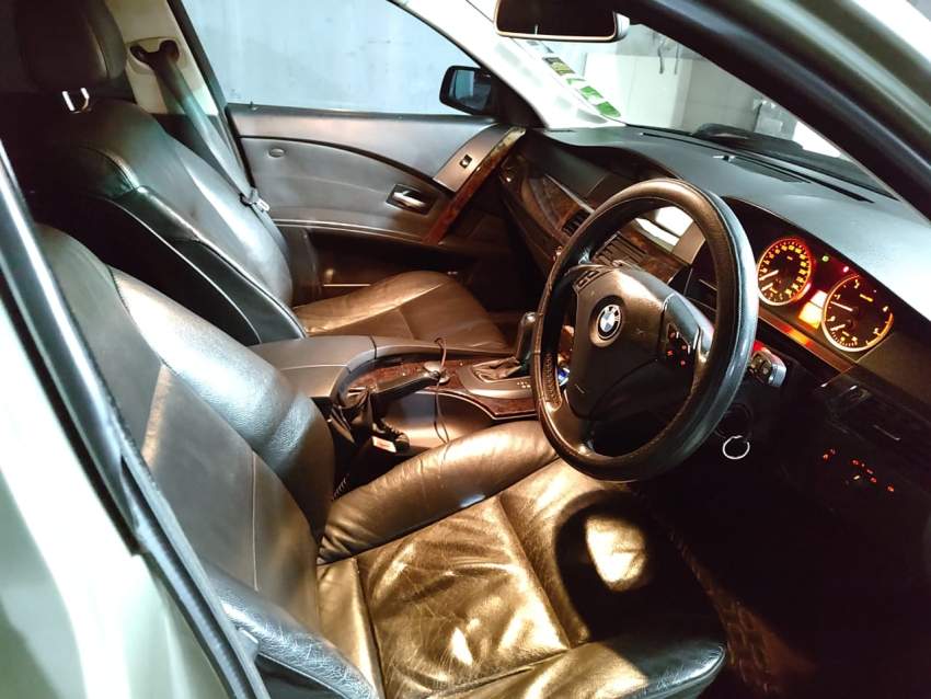 BMW E60 525d 2007 - 4 - Luxury Cars  on Aster Vender