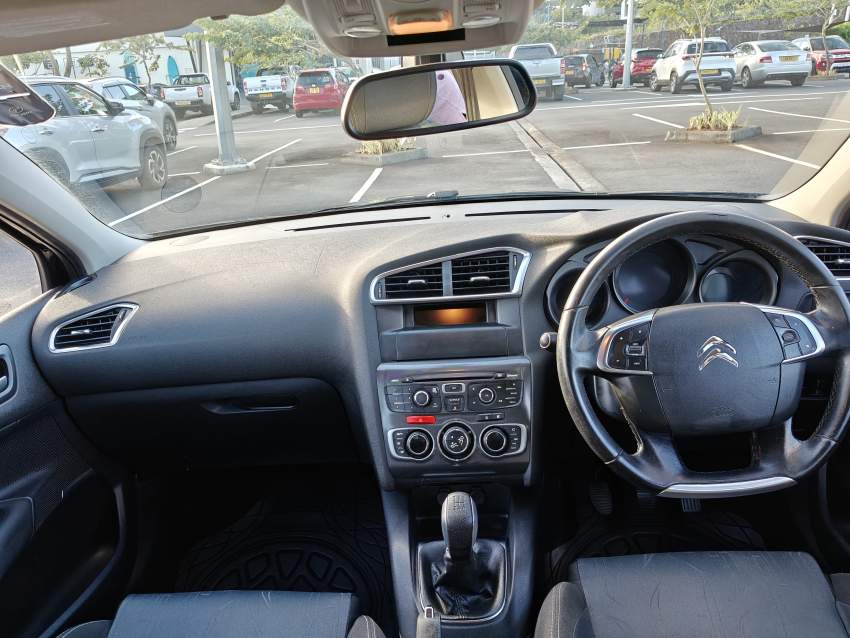 Citroen C4 - 1.6 Hatchback (May 2013) - 1 - Family Cars  on Aster Vender