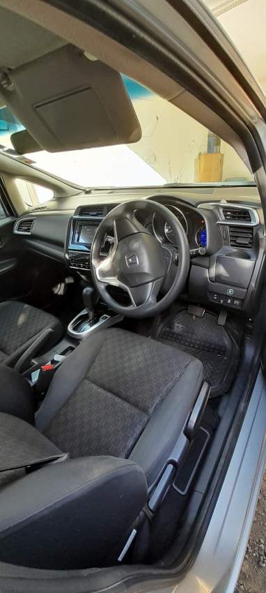 Honda Fit - 2 - Compact cars  on Aster Vender