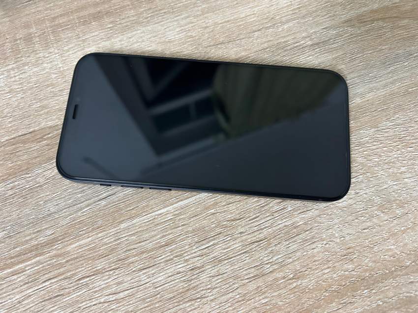 iPhone 12 black- 64gb - 2 - iPhones  on Aster Vender