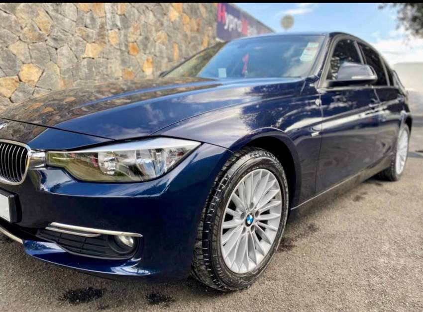 BMW 316i Luxury Line (2013) - 2 - Family Cars  on Aster Vender