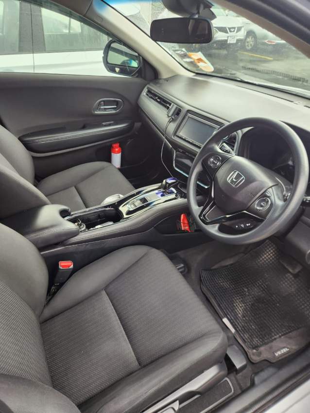 Honda Vezel 2015 Hybrid for Sale (Pre-Budget Price) - 8 - SUV Cars  on Aster Vender