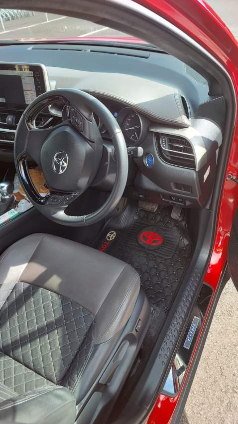 Toyota C-HR Grade G (2020) - 5 - SUV Cars  on Aster Vender