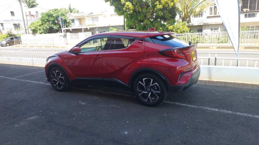 Toyota C-HR Grade G (2020) - 1 - SUV Cars  on Aster Vender