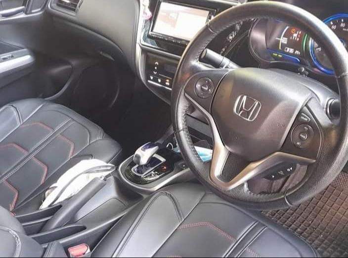 Honda Grace LX Hybrid – 2016 - 5 - Family Cars  on Aster Vender