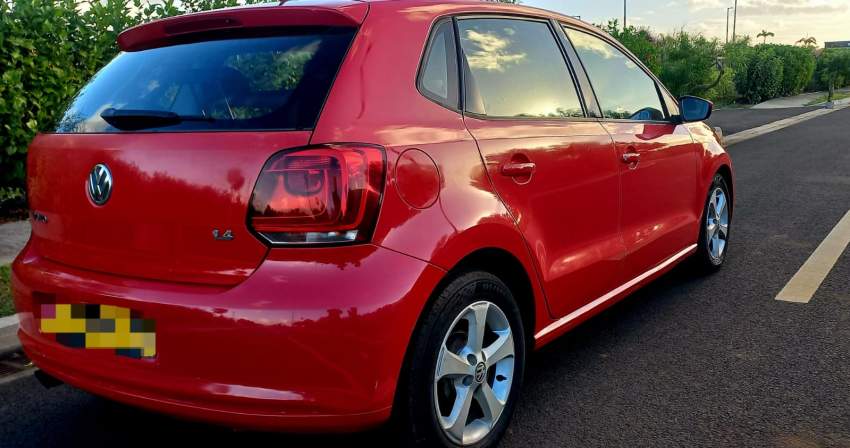 Volkswagen Polo 2013 - 2 - Compact cars  on Aster Vender