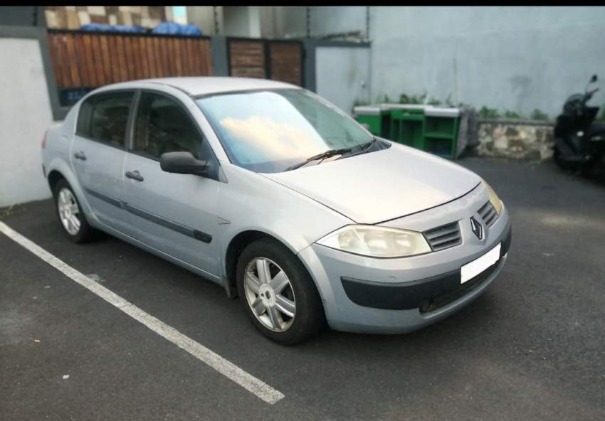 For sale - 2 - Compact cars  on Aster Vender