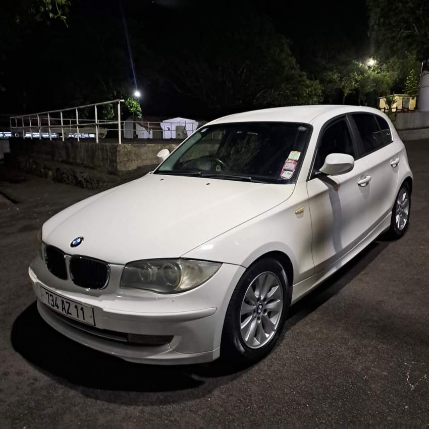 BMW 116i 2011 on Aster Vender