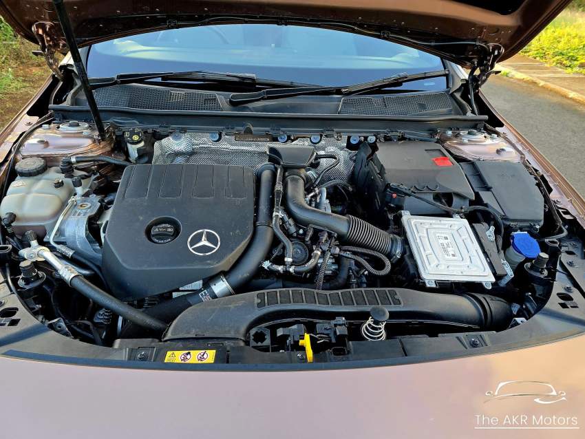 2023 Mercedes-Benz CLA 180 AMG Ultra - 5 - Luxury Cars  on Aster Vender