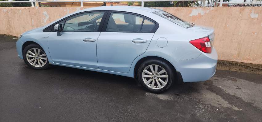 Honda Civic 2013 FB Local - 2 - Family Cars  on Aster Vender