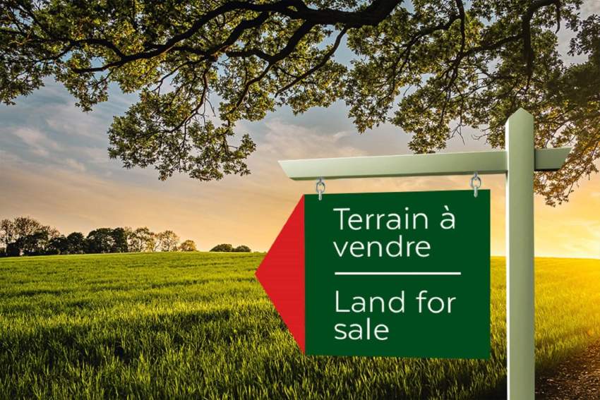 623 Toises at Grand Baie - 1 - Land  on Aster Vender