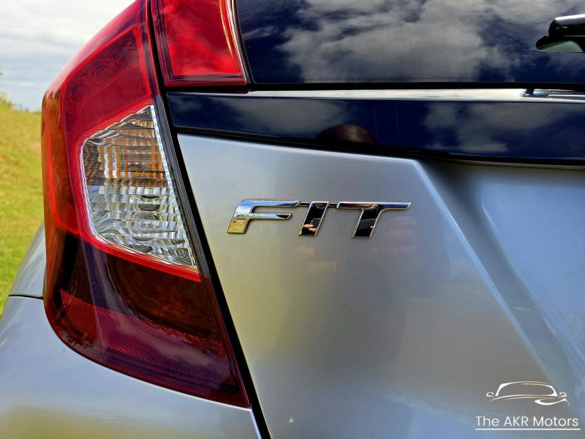 Honda Fit - 3 - Compact cars  on Aster Vender