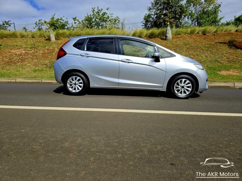 Honda Fit - 5 - Compact cars  on Aster Vender