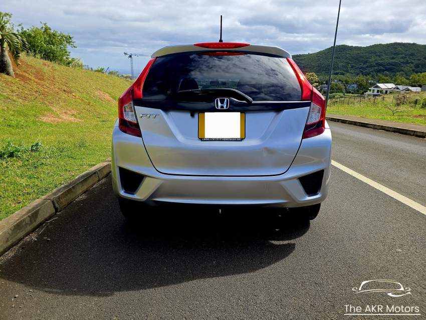 Honda Fit - 4 - Compact cars  on Aster Vender