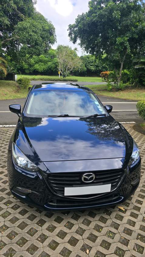 Mazda 3 Sport – 2017 (Automatic) - 0 - Family Cars  on Aster Vender