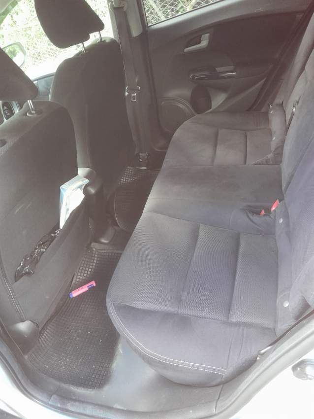 Honda Insight Hybrid 2012 - 4 - Family Cars  on Aster Vender