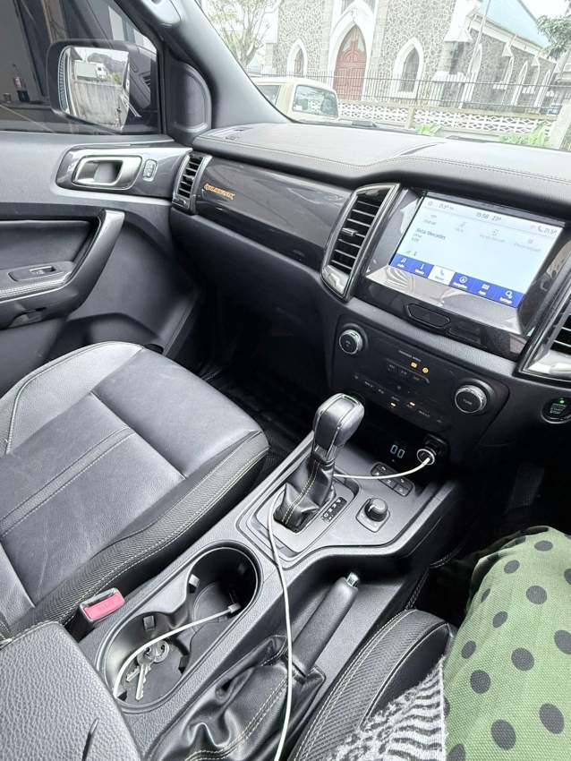 Ford Wildtrak 2022 - 4 - Pickup trucks (4x4 & 4x2)  on Aster Vender