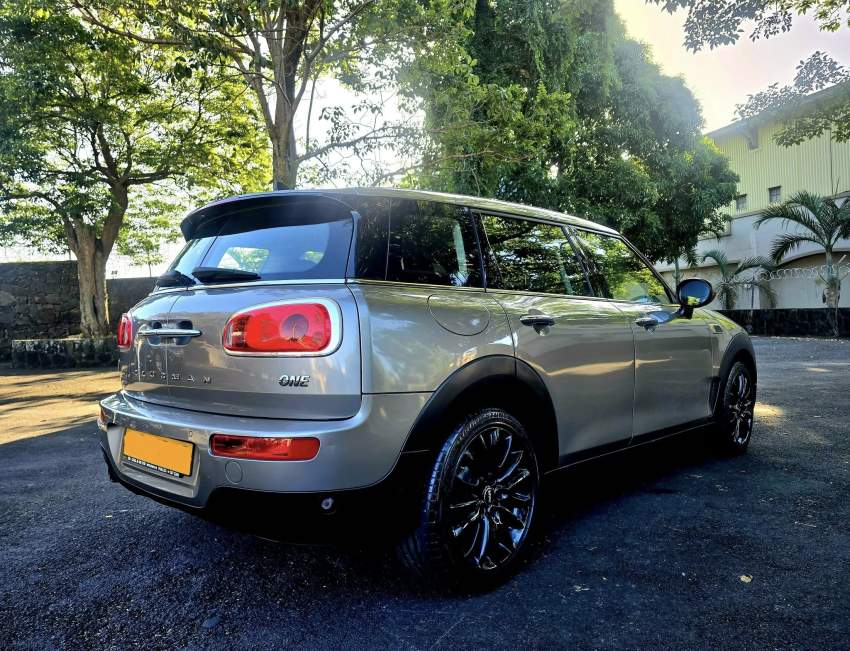 MINI CLUBMAN 2016 - 6 - Family Cars  on Aster Vender