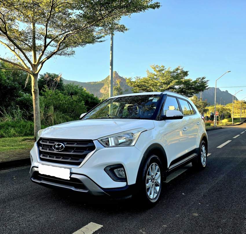 HYUNDAI CRETA  2019 - 2 - SUV Cars  on Aster Vender