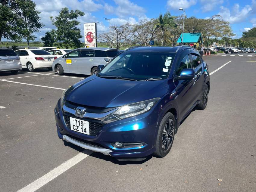 Honda Vezel 2014 - 1 - SUV Cars  on Aster Vender