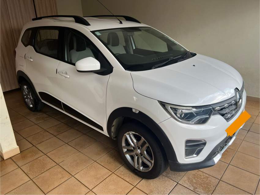 Renault Triber 2021 – 7-Seater - 1 - Family Cars  on Aster Vender