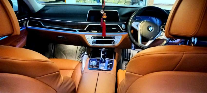 Bmw Year 2018 - 1 - Luxury Cars  on Aster Vender