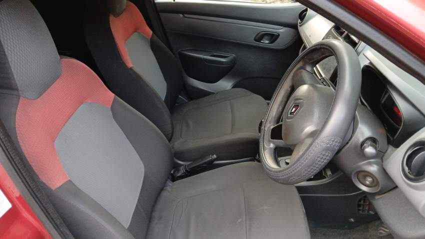 Renault Kwid - 4 - Compact cars  on Aster Vender