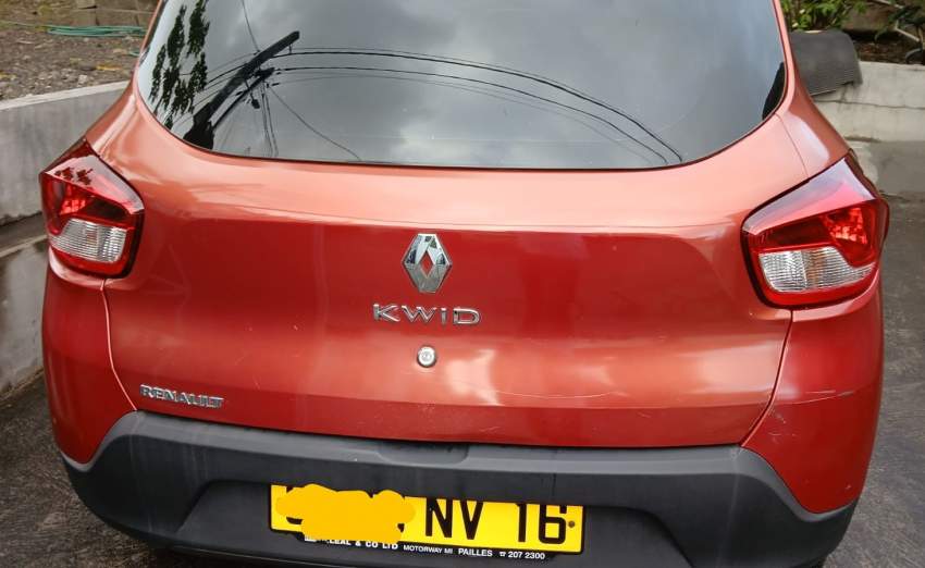 Renault Kwid - 1 - Compact cars  on Aster Vender