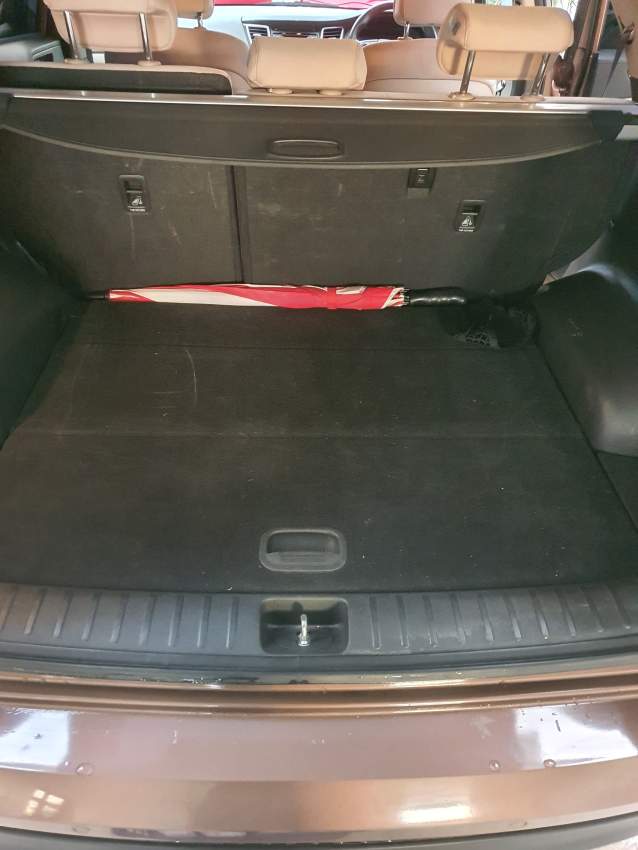 Hyundai Tucson 2017 - 5 - SUV Cars  on Aster Vender