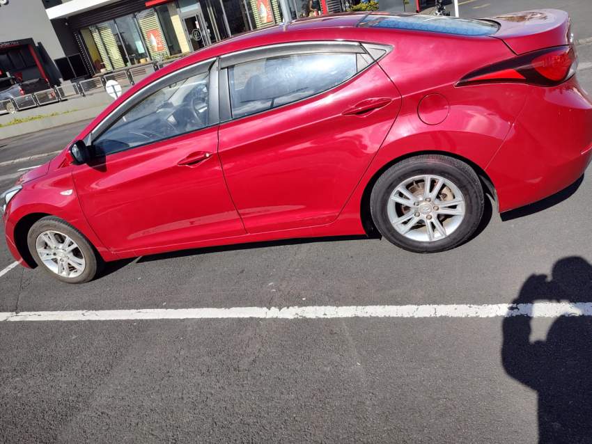 Hyundai Elantra 2015 - 2 - Family Cars  on Aster Vender