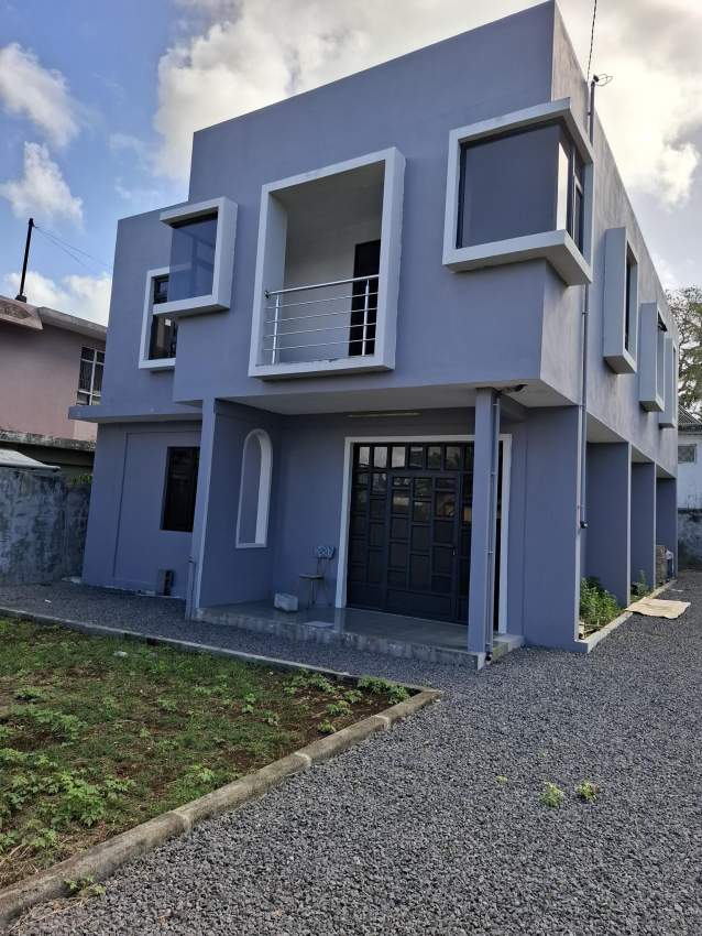 House for Sale at Riviere Du Rempart on 10 Perche Terrain - 0 - House  on Aster Vender