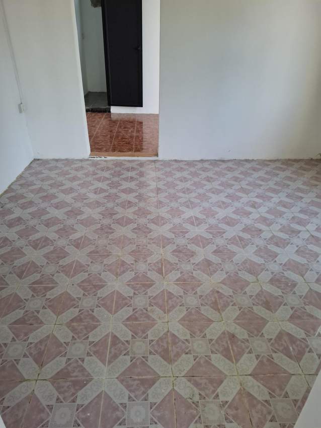 House for Sale at Riviere Du Rempart on 10 Perche Terrain - 2 - House  on Aster Vender