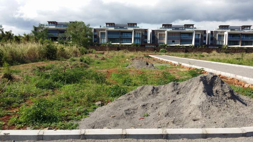 Belle portion de terrain à Balaclava on Aster Vender