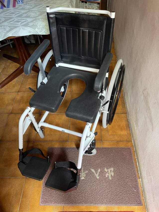 Shower wheel chair - 0 - Wheelchair  on Aster Vender