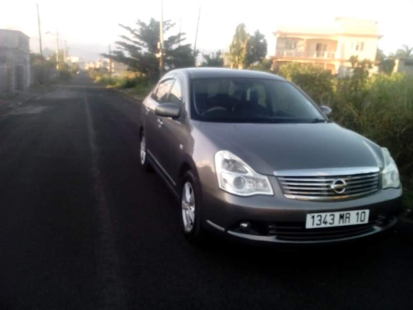 NISSAN BLUEBIRD SYLPHY - 3 - Luxury Cars  on Aster Vender