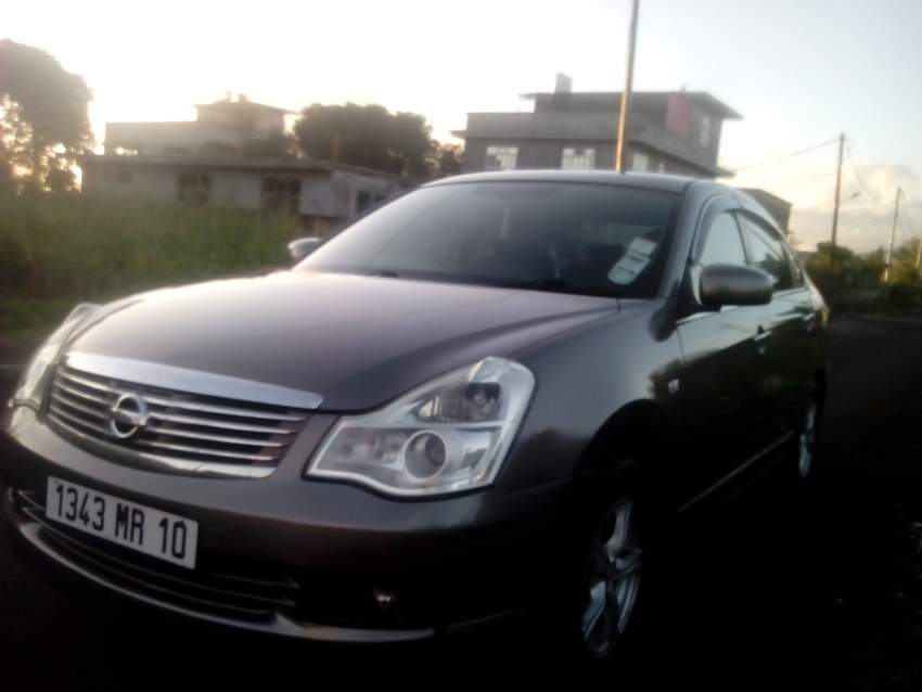NISSAN BLUEBIRD SYLPHY - 4 - Luxury Cars  on Aster Vender