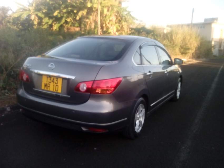 NISSAN BLUEBIRD SYLPHY - 1 - Luxury Cars  on Aster Vender