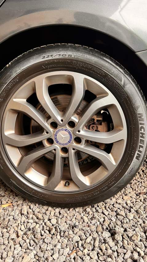 Mercedes-Benz C180 (2016) - 3 - Luxury Cars  on Aster Vender