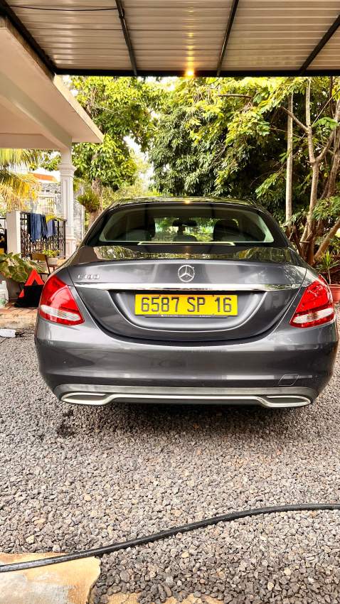 Mercedes-Benz C180 (2016) - 1 - Luxury Cars  on Aster Vender