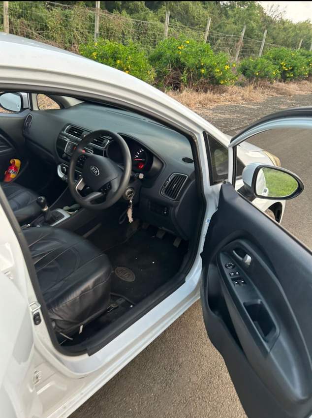 Kia rio 1.2 hatchback 2016 - 2 - Compact cars  on Aster Vender