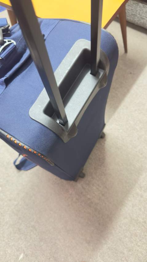 Harrisons Travelling Bag - 1 - Bags  on Aster Vender