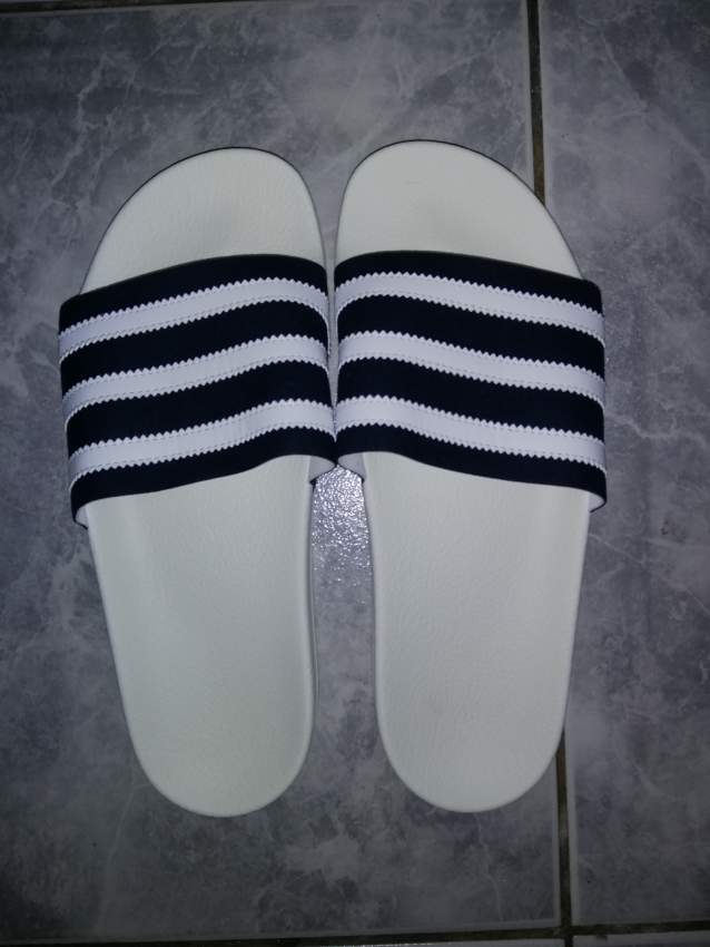 Adilette on Aster Vender