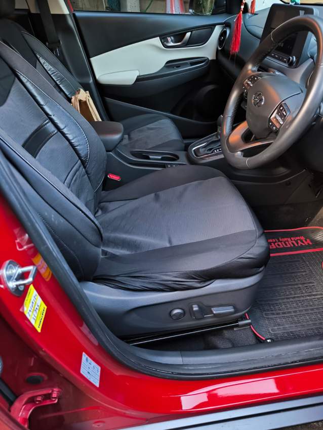 2022 Hyundai Kona Hybrid - 5 - Family Cars  on Aster Vender